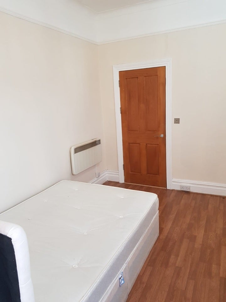 Flat Francis Road in Greater London
