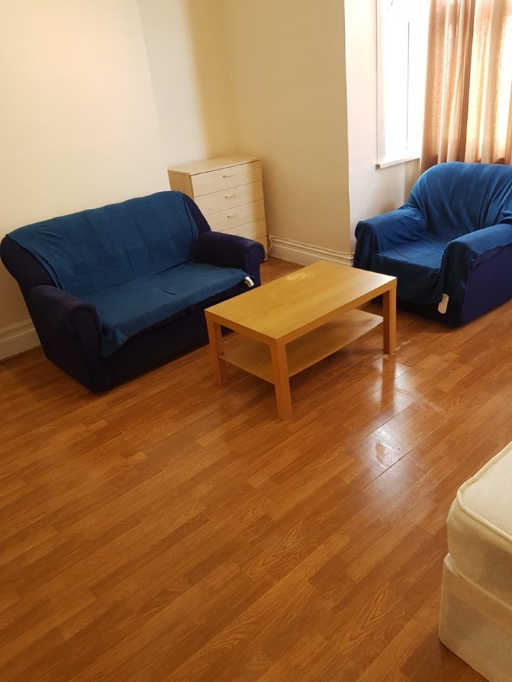 Flat Francis Road in Greater London