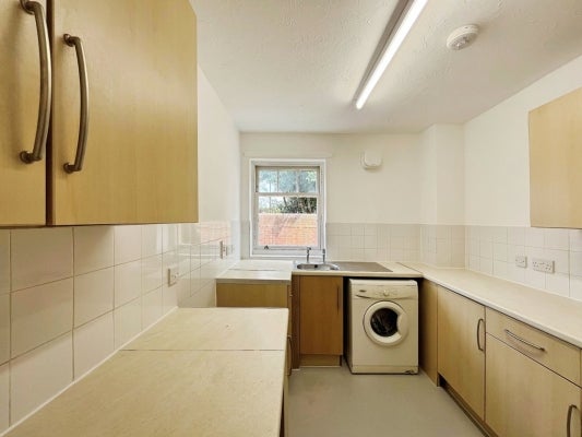 Flat Pines Court in Blandford Forum