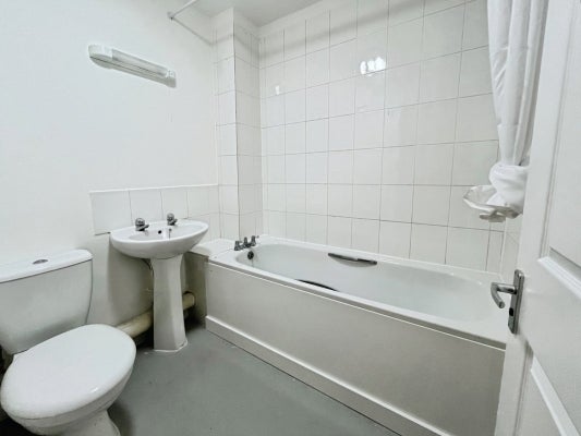 Flat Pines Court in Blandford Forum