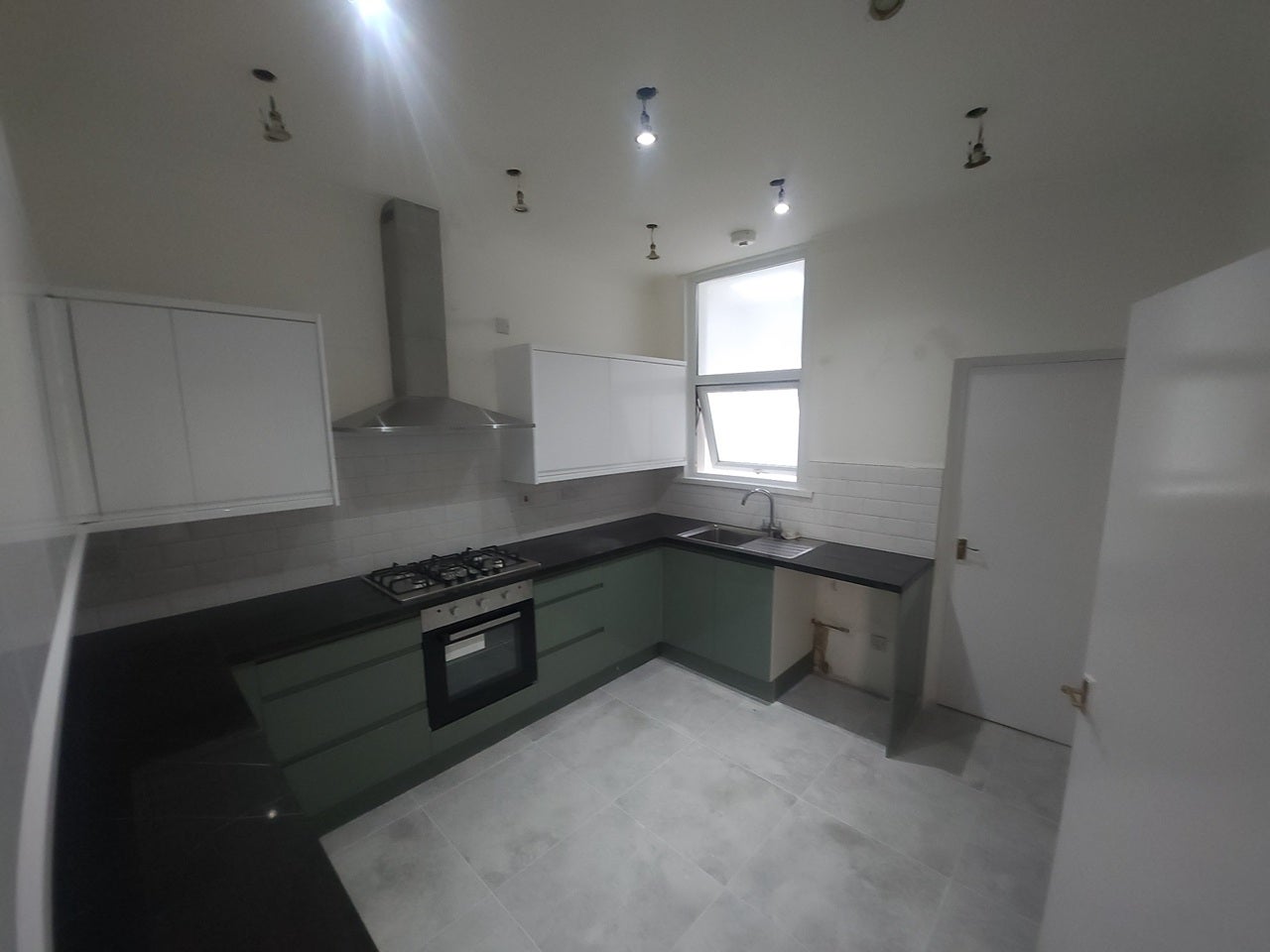 House Heigham Road in Greater London