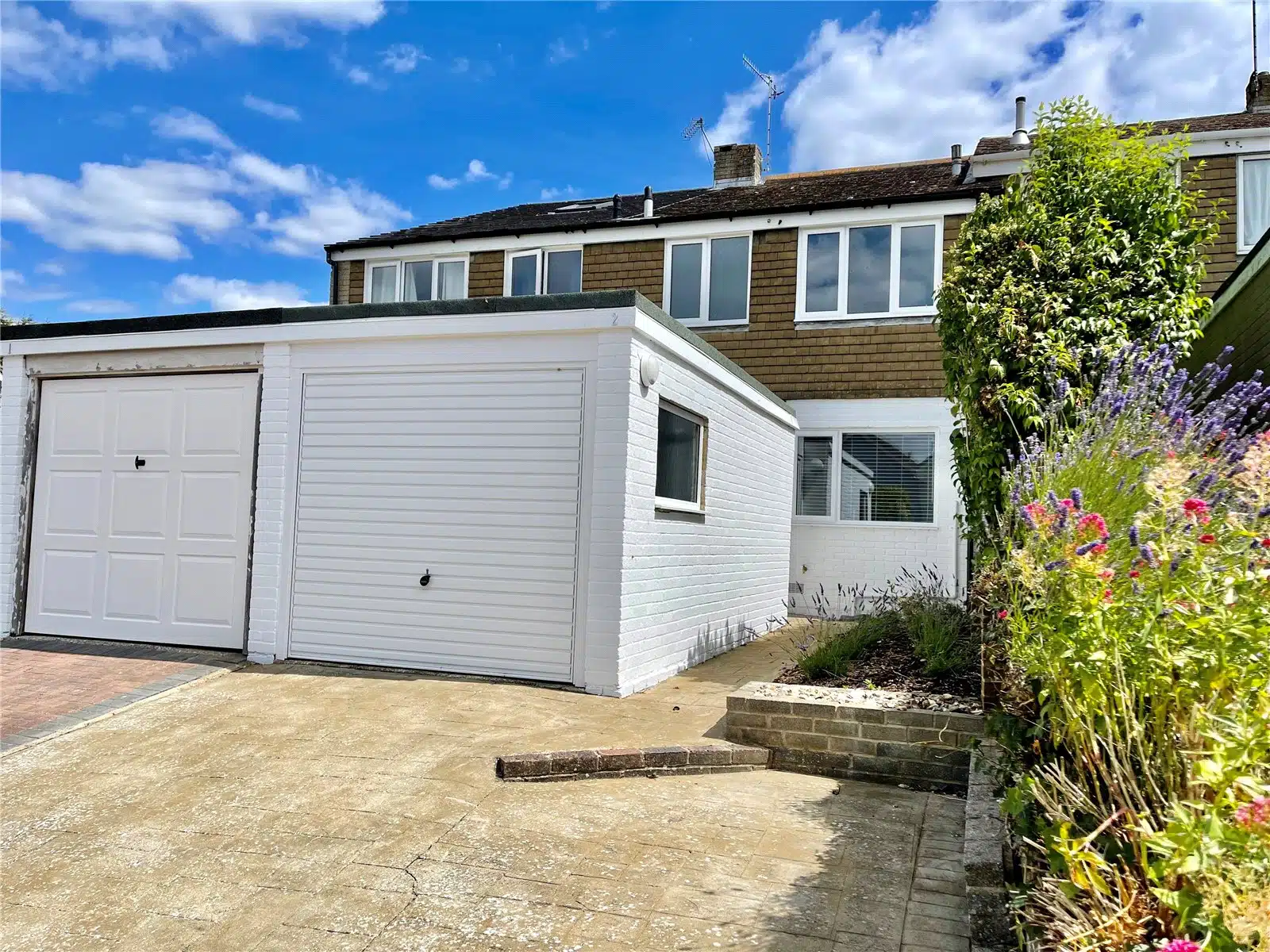 House Cumberland Crescent in Arun