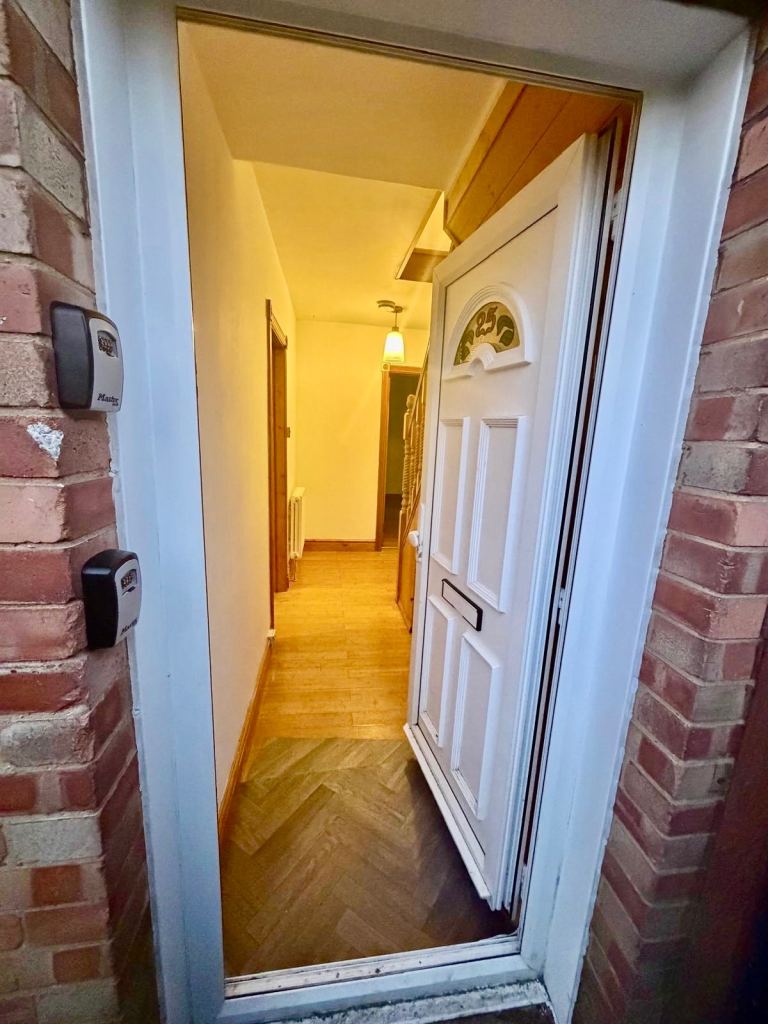 House Alban Avenue in St Albans
