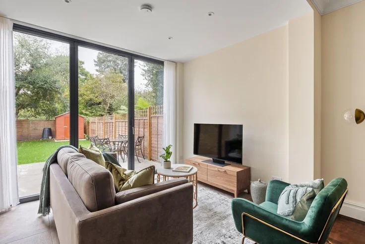 Flat Burlington Avenue in Greater London