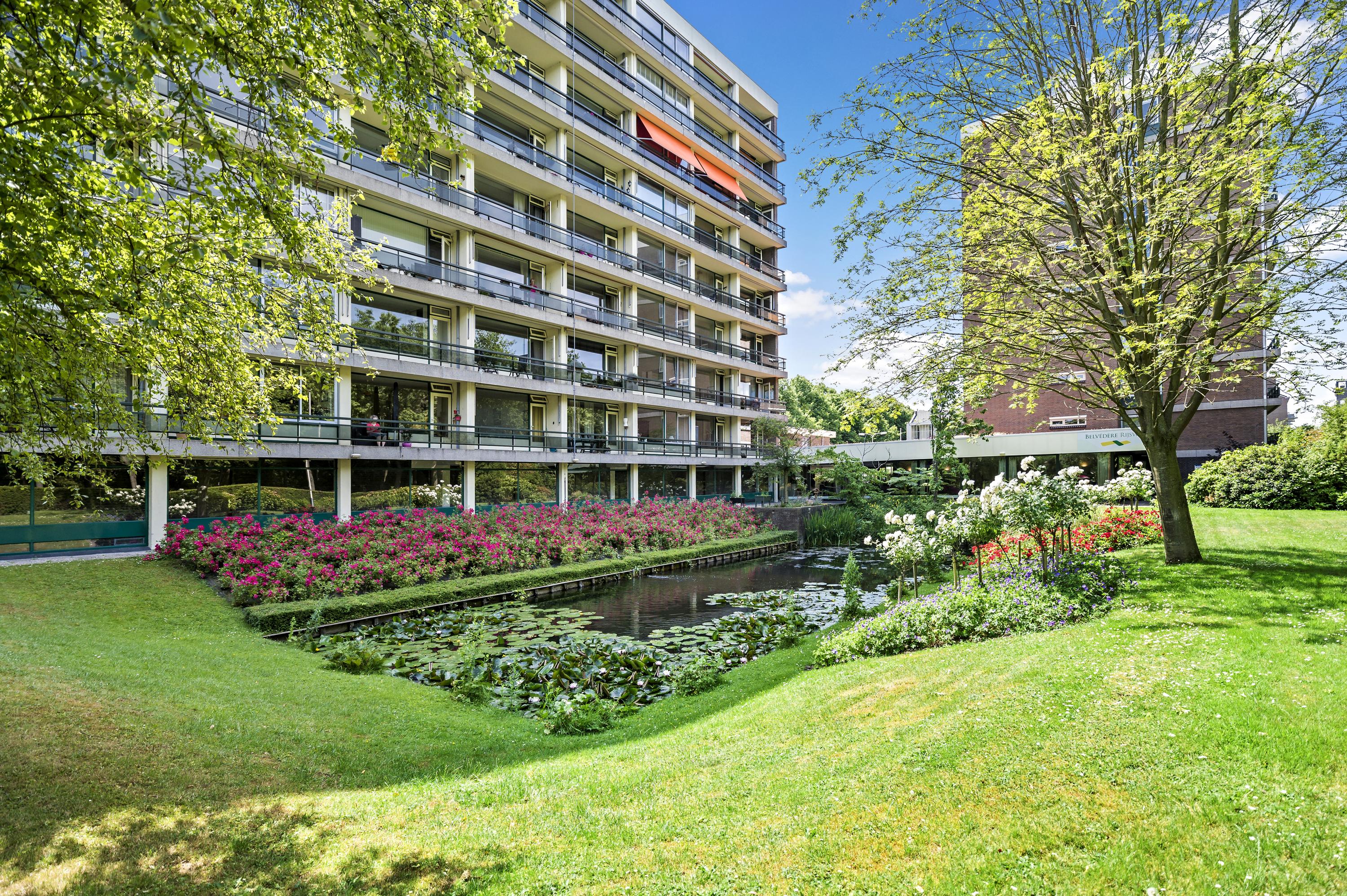 Appartement Dr H. Colijnlaan 213 in Rijswijk