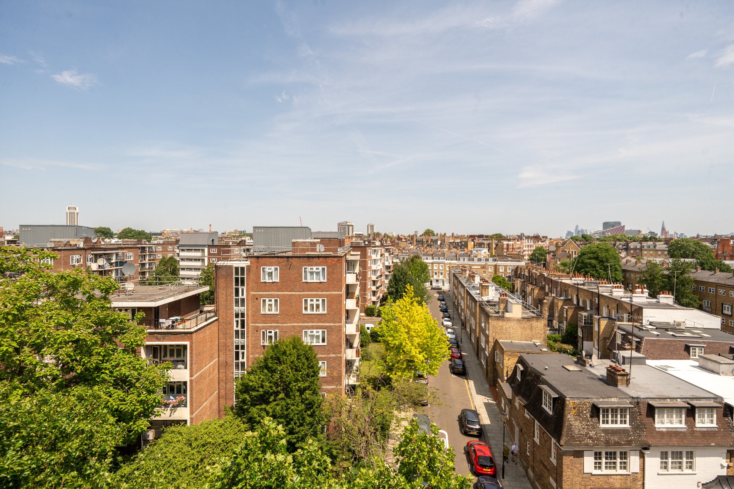 Flat Sloane Avenue in Greater London