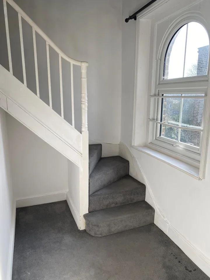 Flat Wickham Road in Greater London