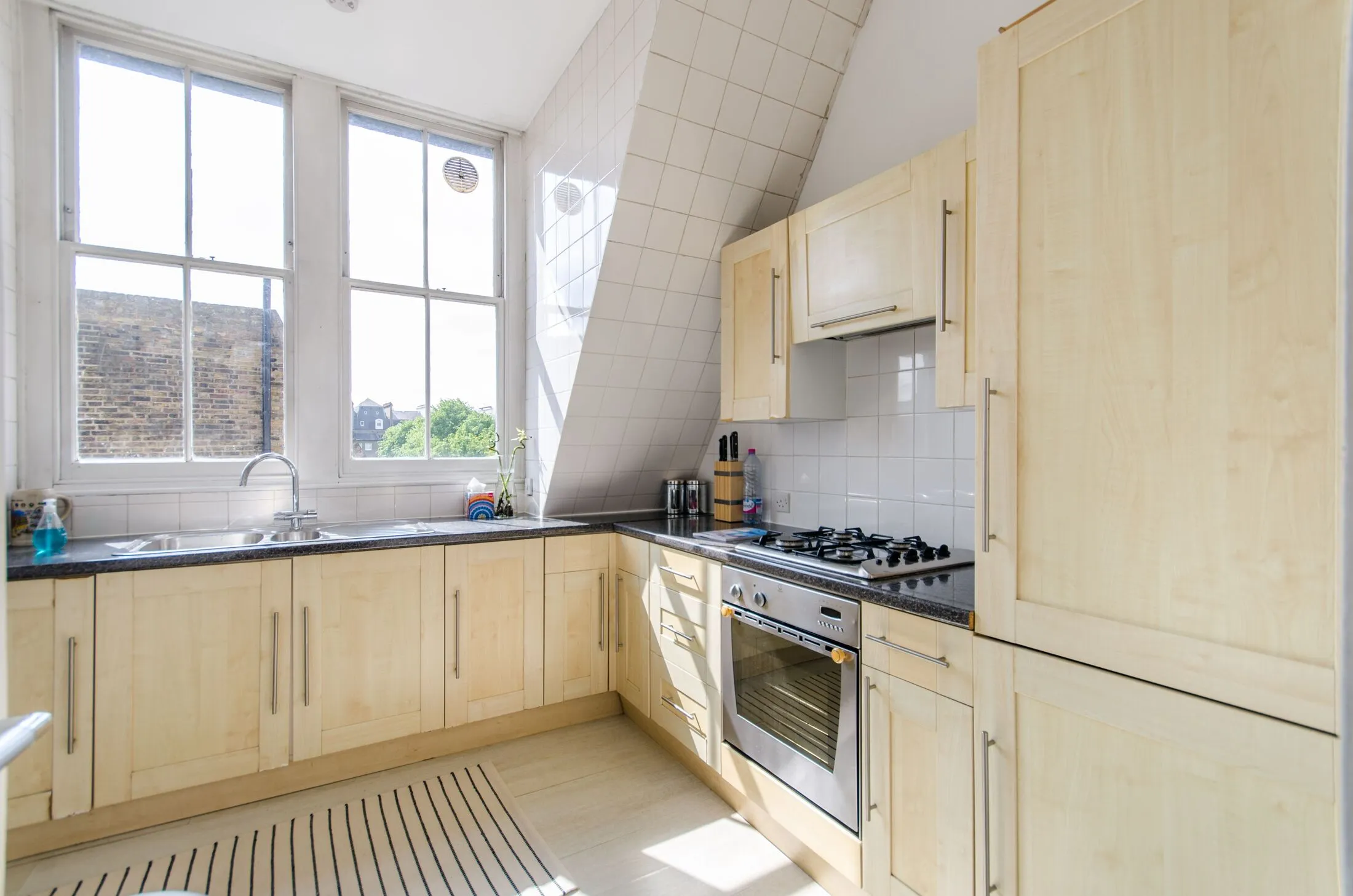 Flat Coleherne Road in Greater London