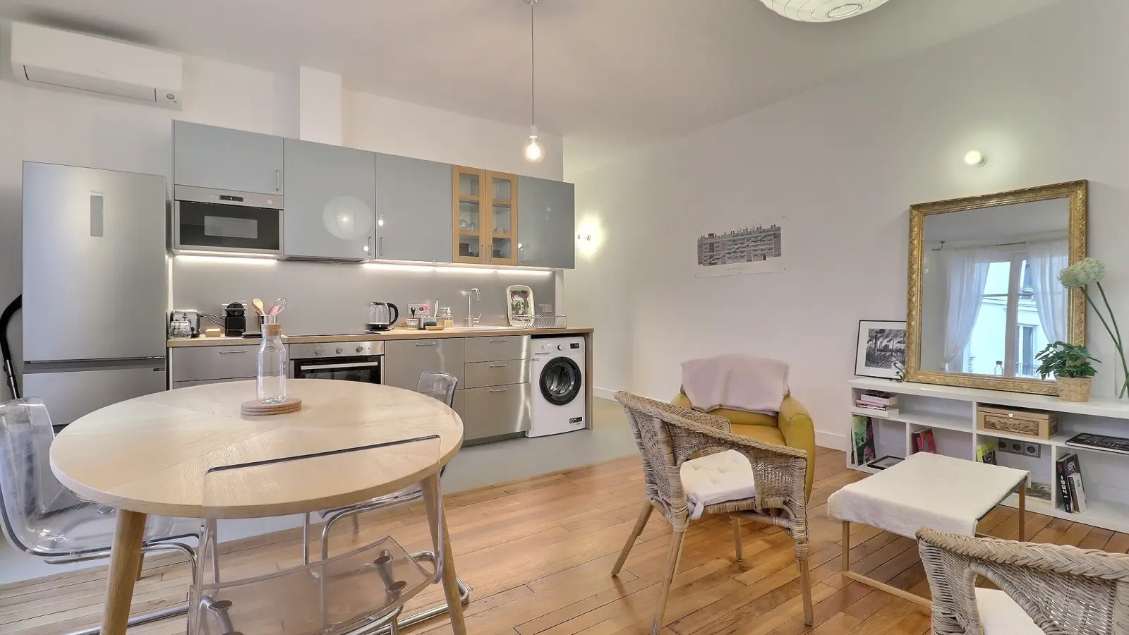 Flat Rue Froment in Paris