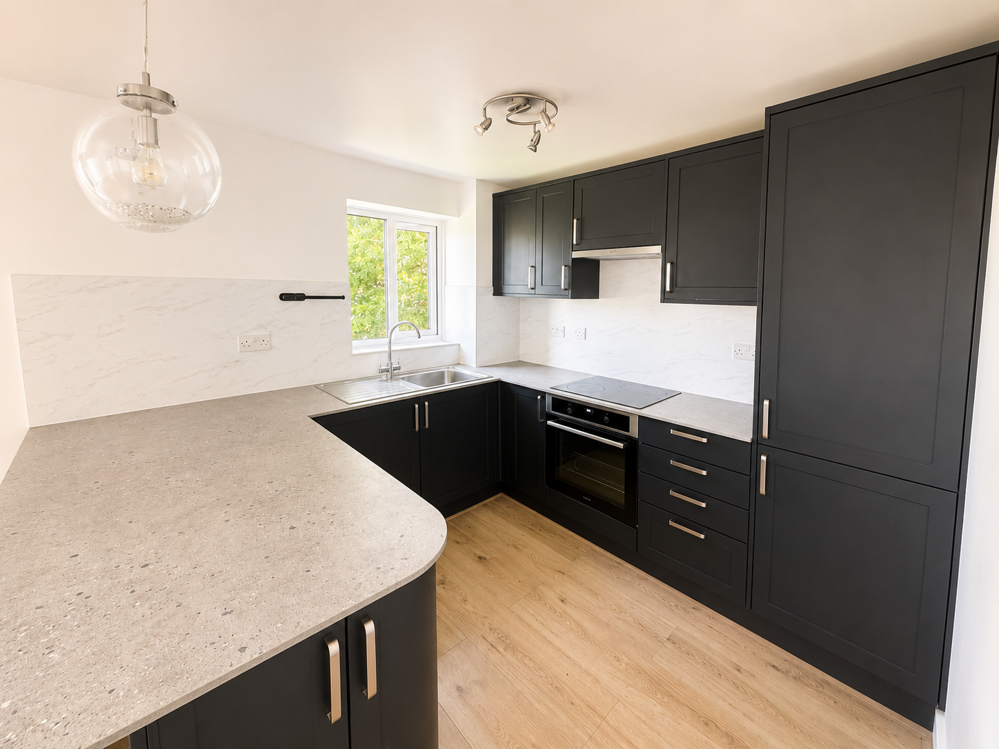 Flat Harlinger Street in Greater London