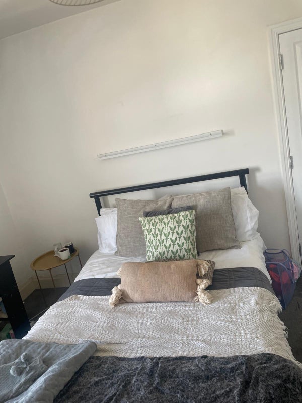 Room Uxbridge Road in Greater London