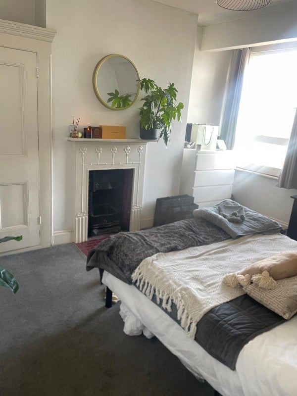 Room Uxbridge Road in Greater London