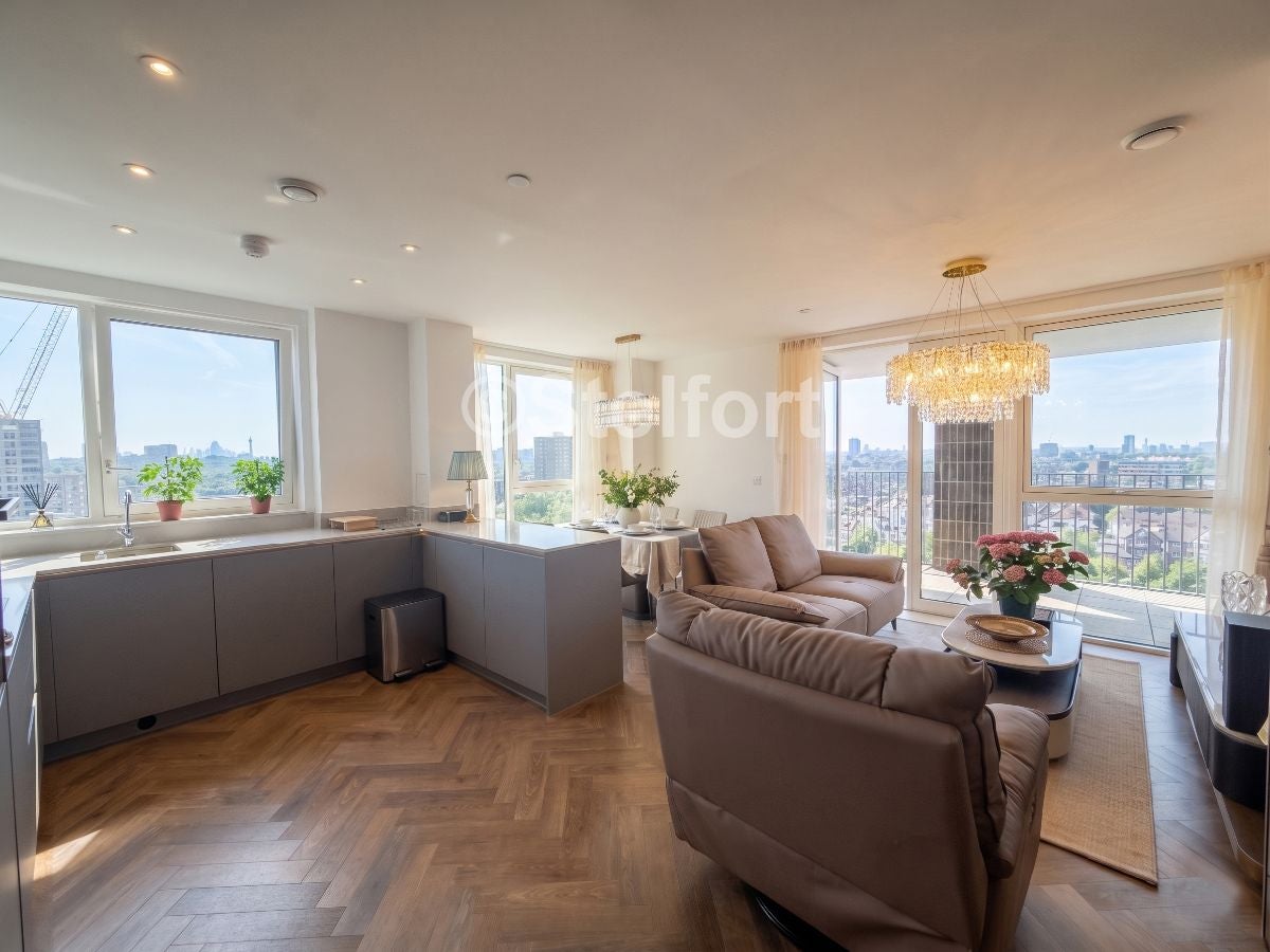 Flat Carlton Vale in Greater London