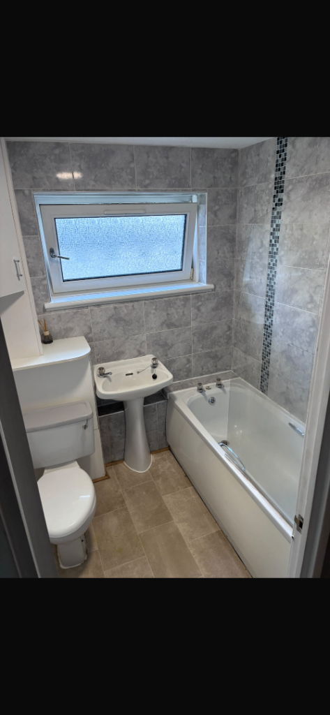 Flat Birkenshaw Way in Armadale