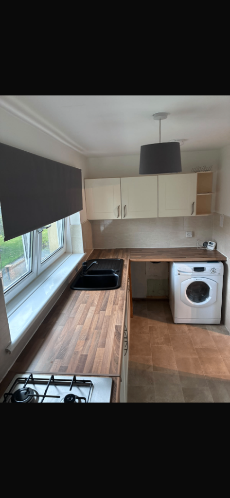 Flat Birkenshaw Way in Armadale