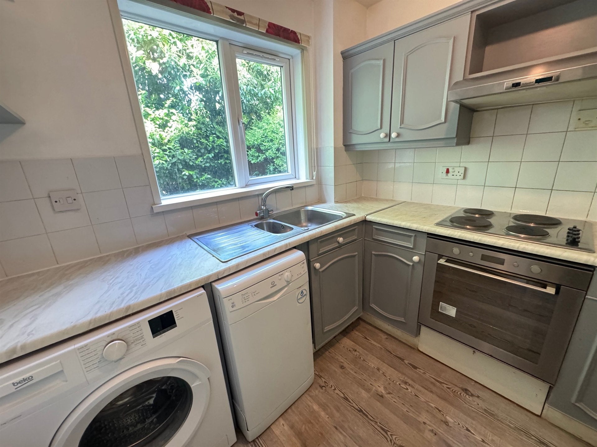 Flat Faulkner Close in Greater London