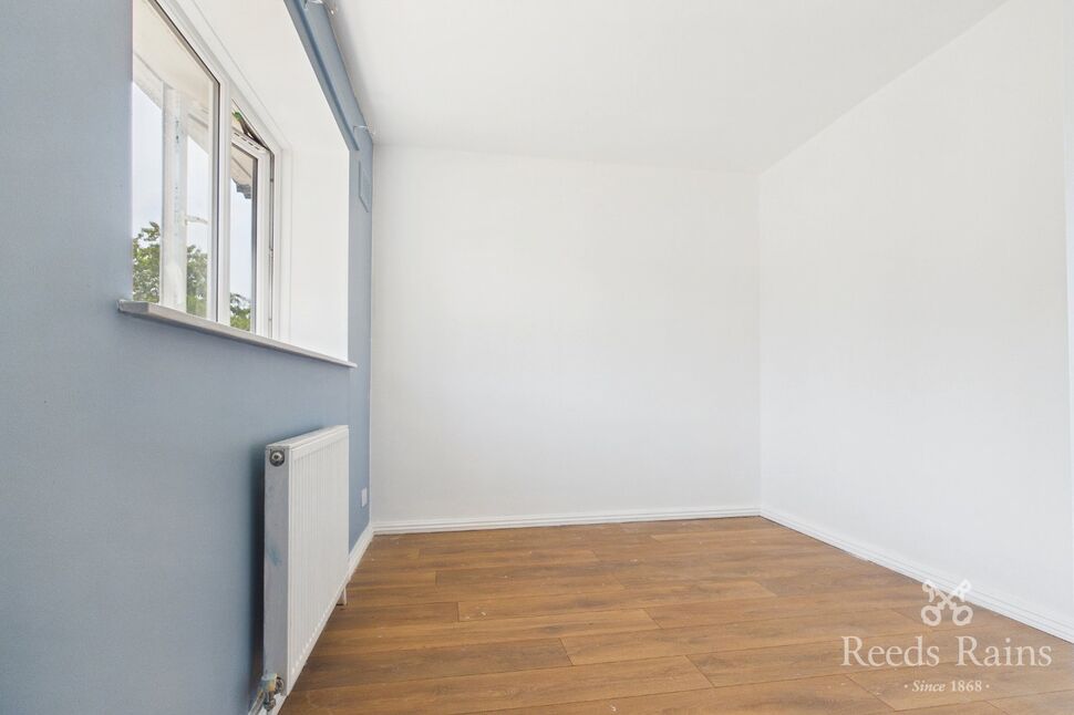Flat Houfton Road in Bolsover