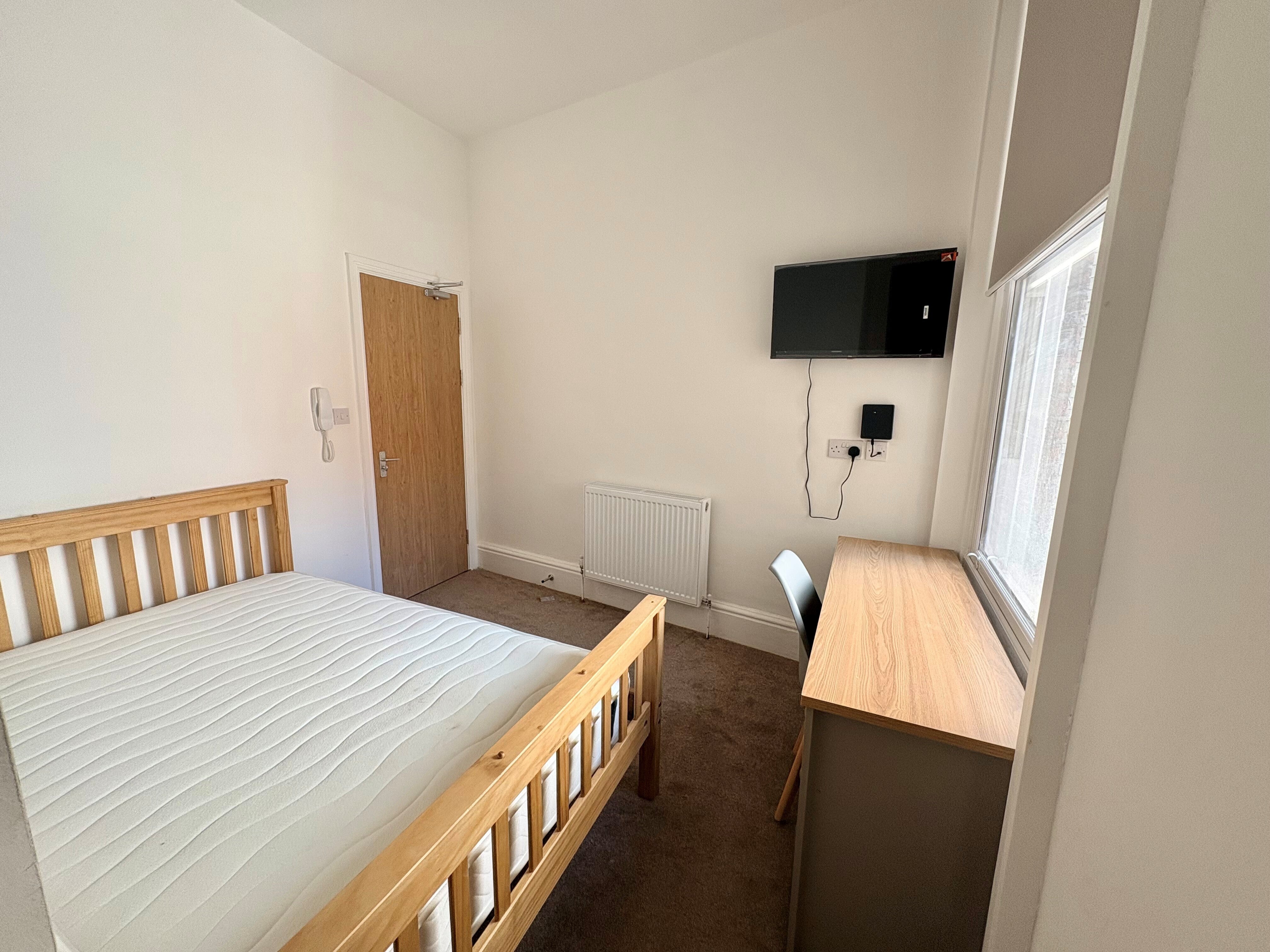 Room Ormskirk Street in St Helens