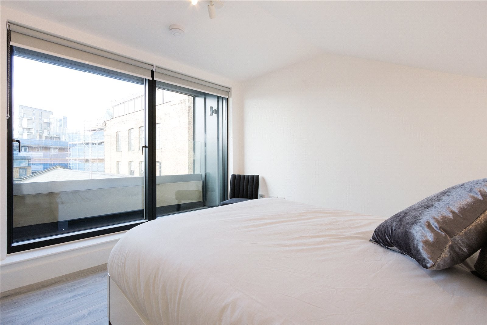 Flat Great Guildford Street in Greater London
