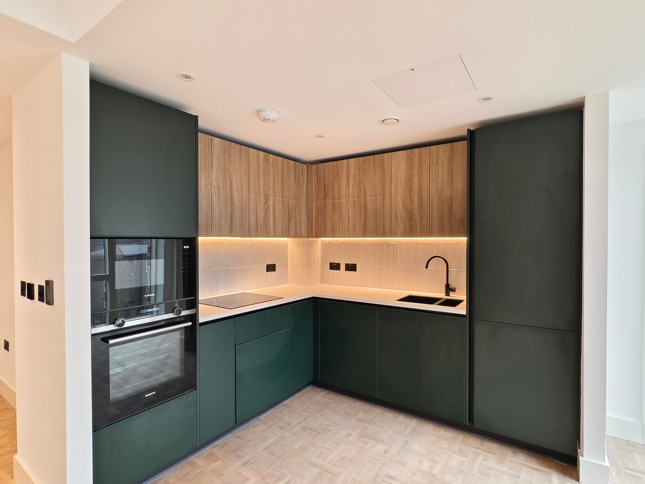 Flat Danvers Avenue in Greater London