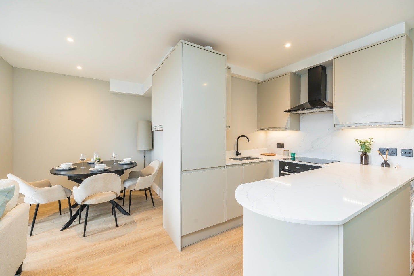 Flat Nursery Road in Greater London