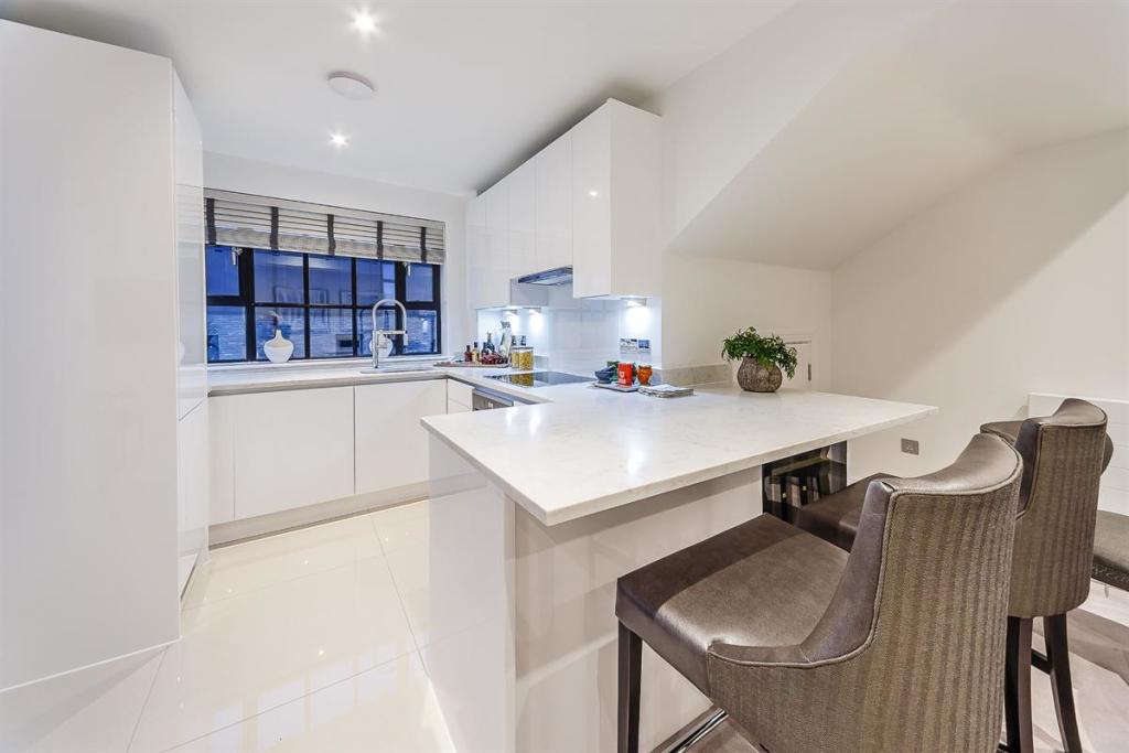 Flat Rainville Road in Greater London
