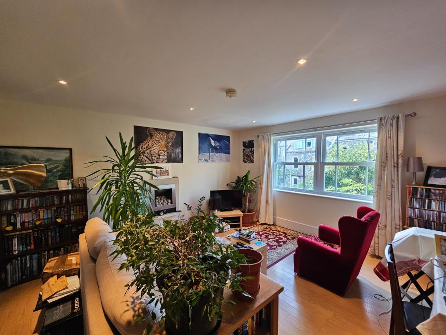 Flat Alonzo Place in Clevedon