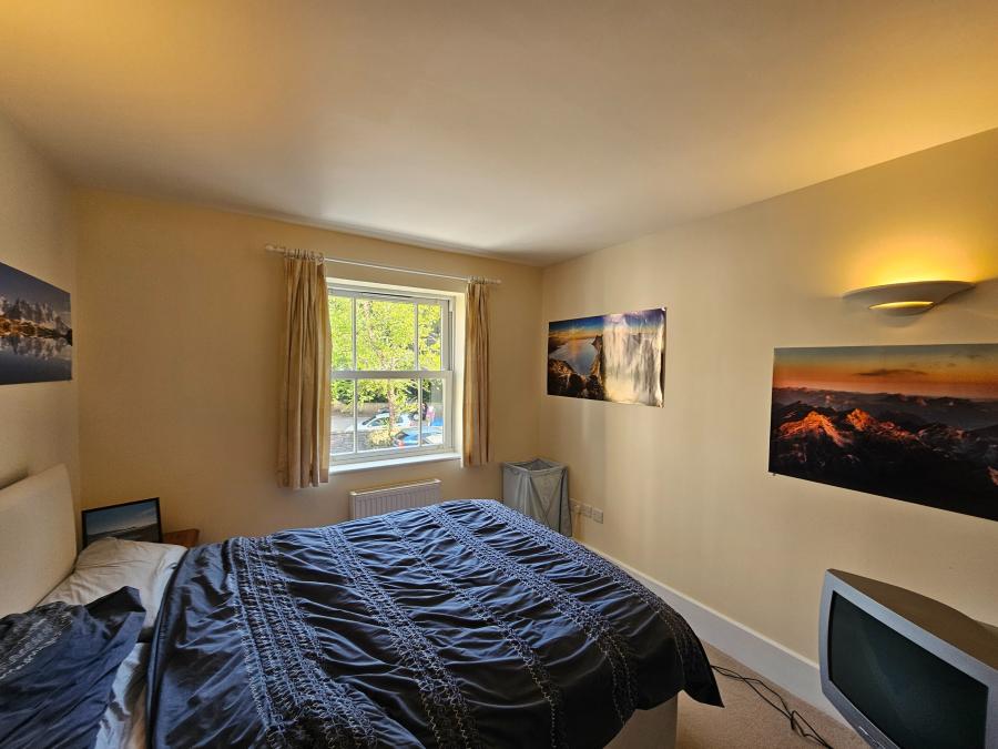 Flat Alonzo Place in Clevedon
