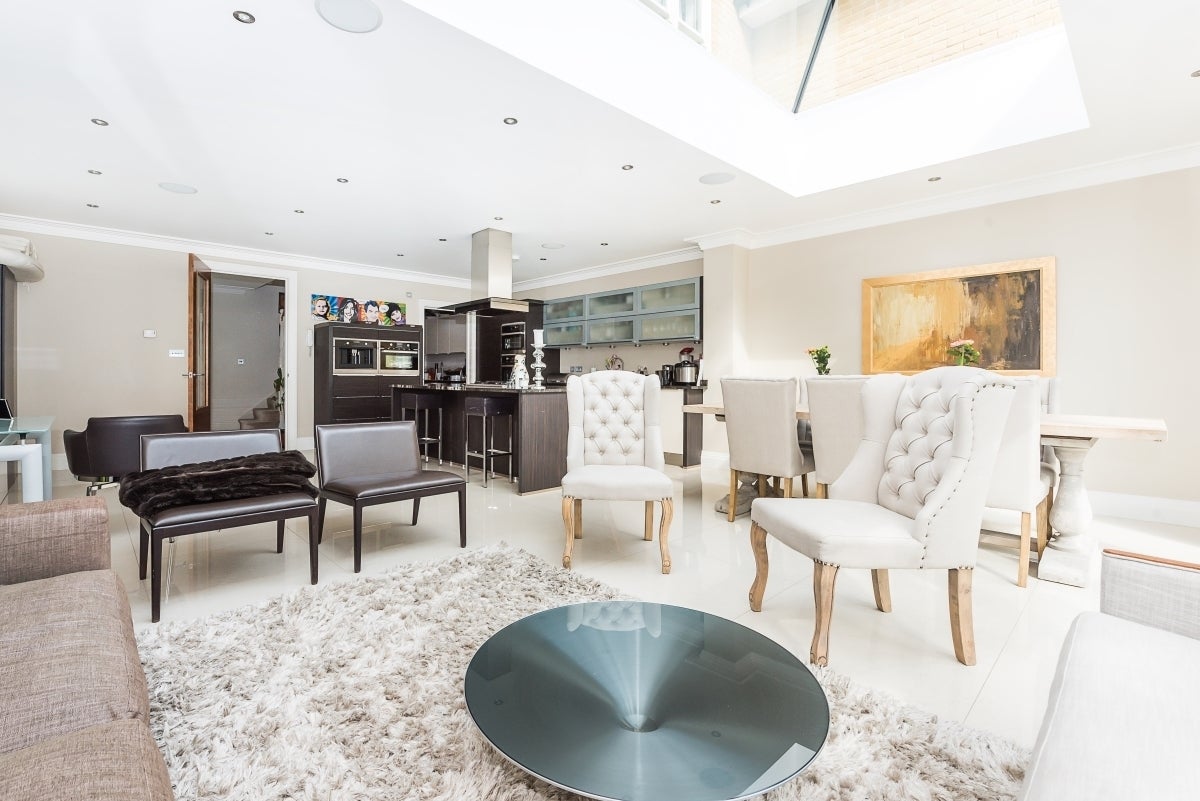 House Aspen Close in Greater London