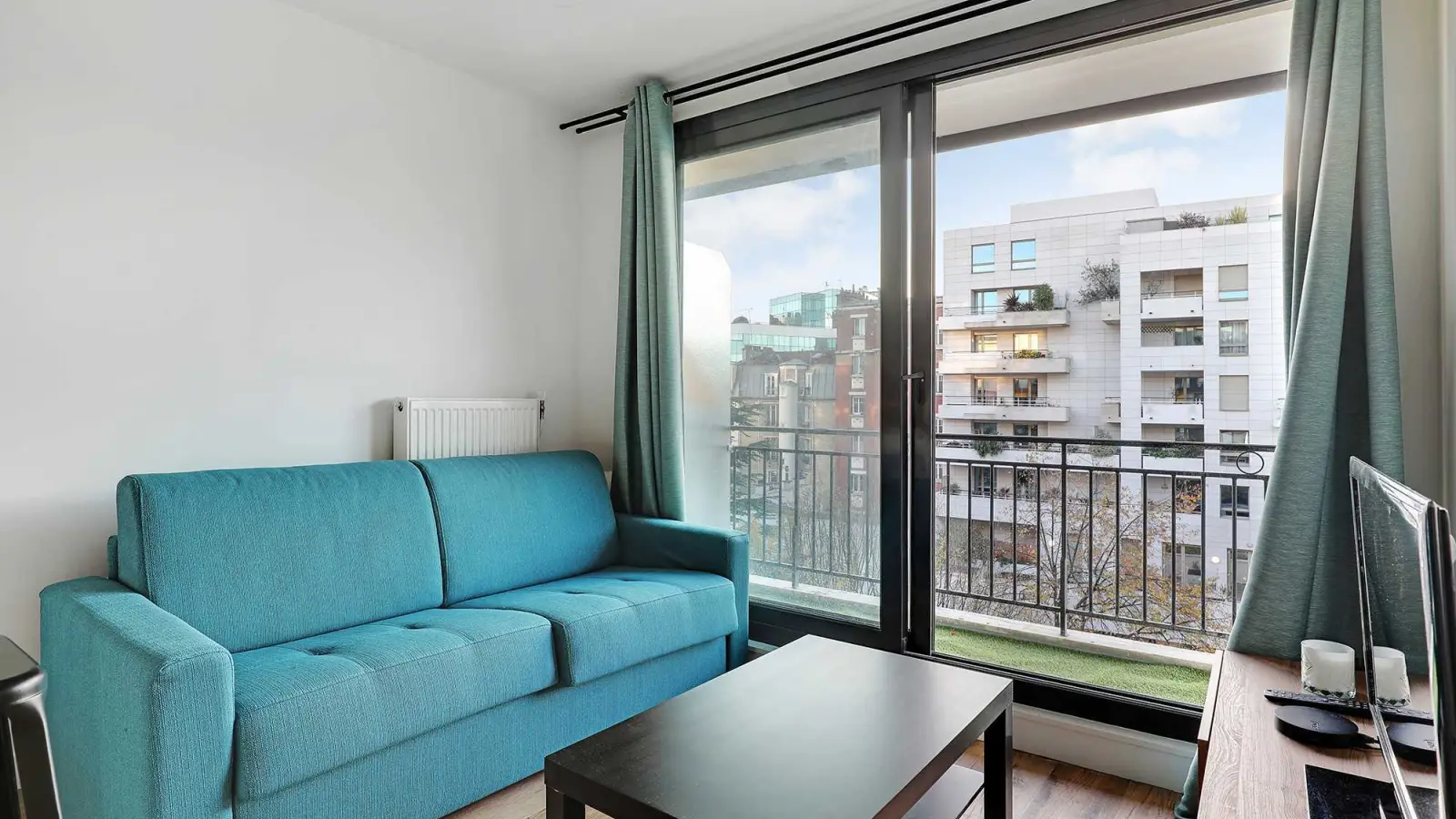 Flat Rue Baudin in Levallois-Perret