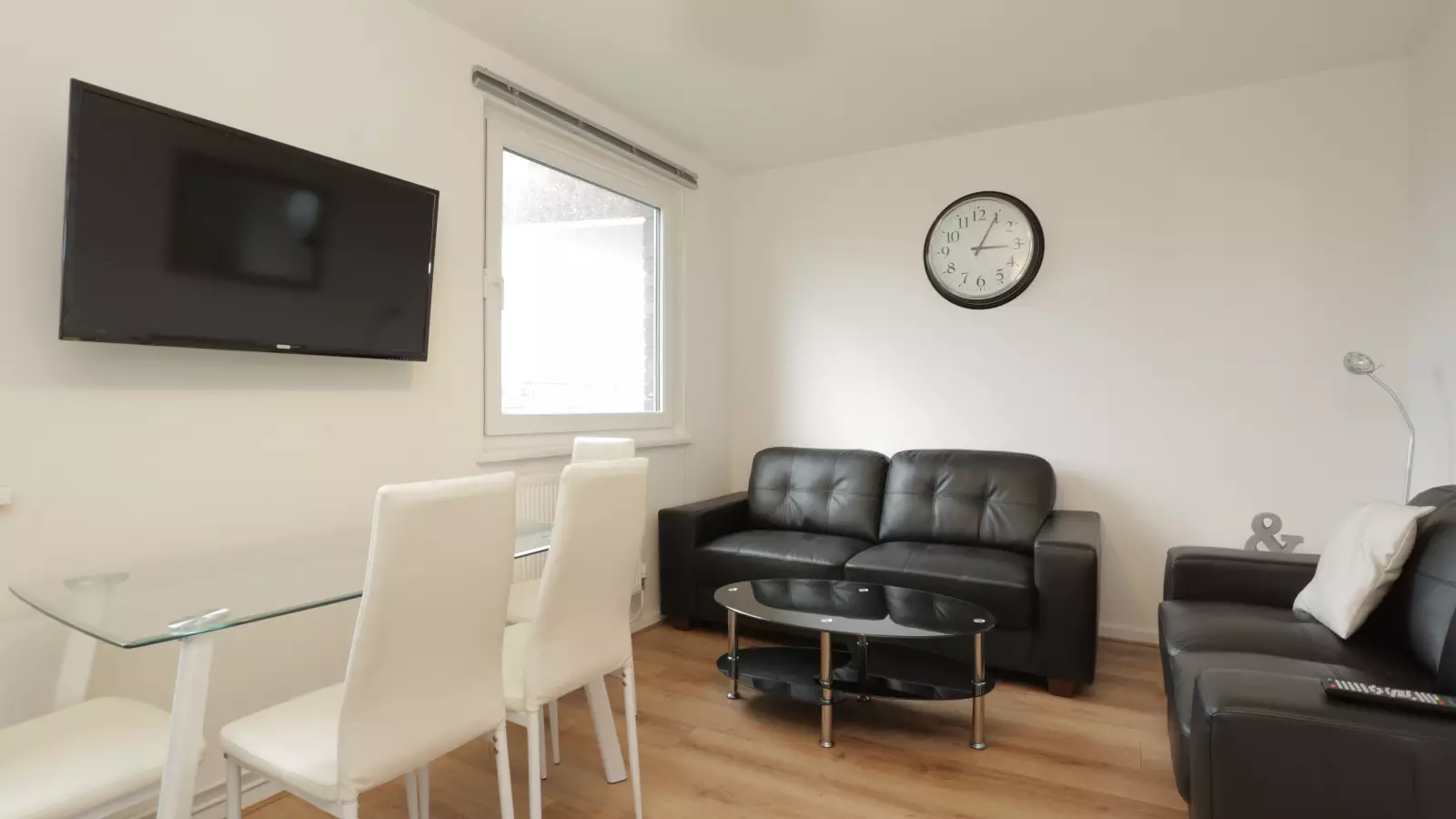 Room Old Church Road in Greater London