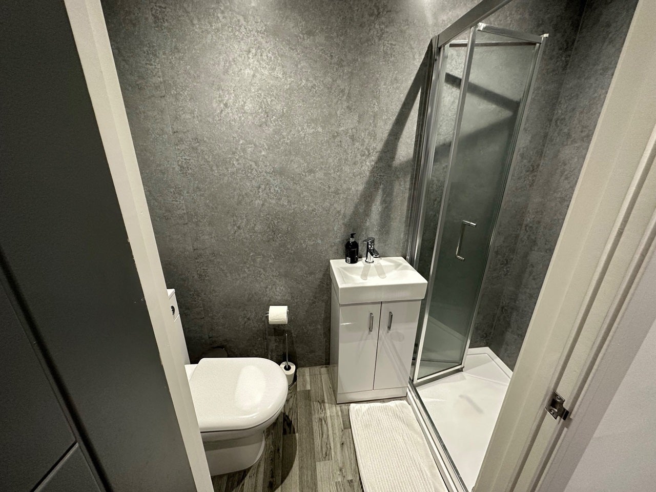 Room Watling Street in Chatham