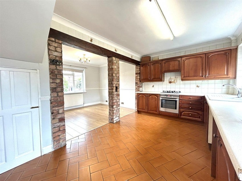 House Turnhead Crescent in Barlby