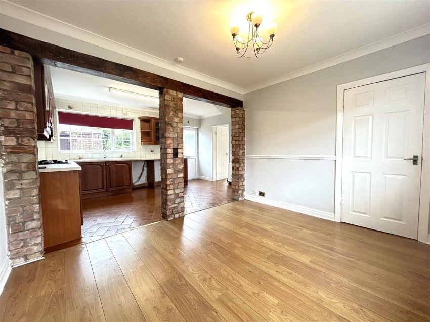 House Turnhead Crescent in Barlby