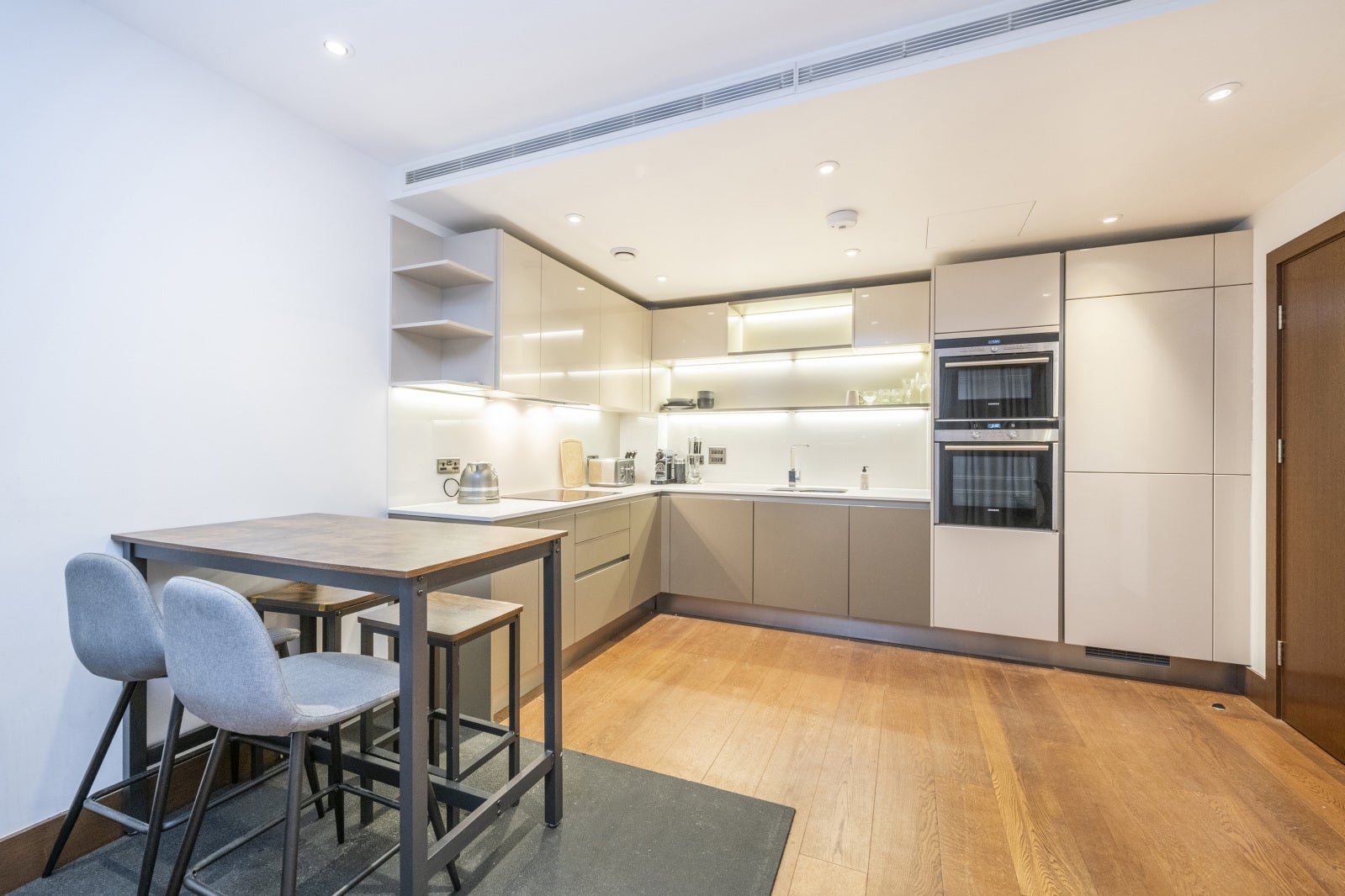 Flat Fetter Lane in City of London