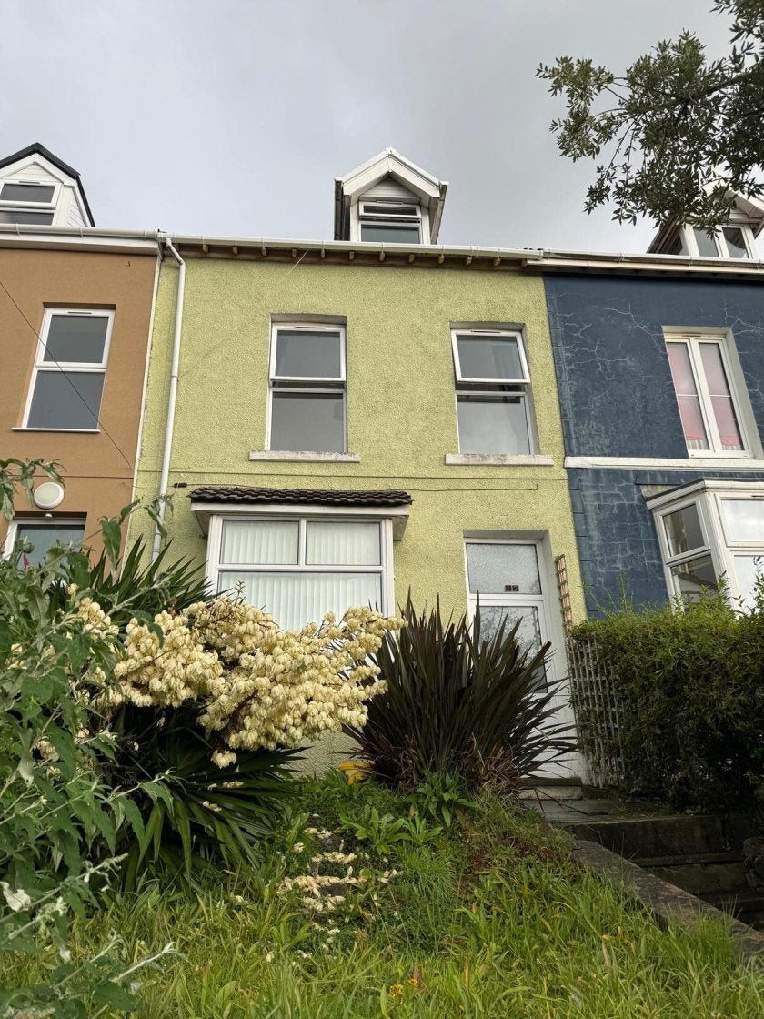 House Montpelier Terrace in Swansea