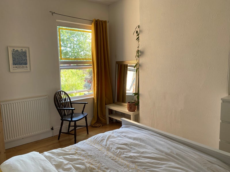 Room Curzon Street in Nottingham