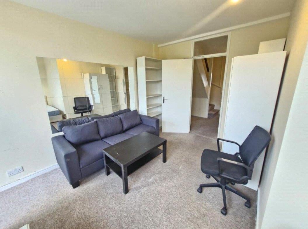 House Twyford Road in Greater London