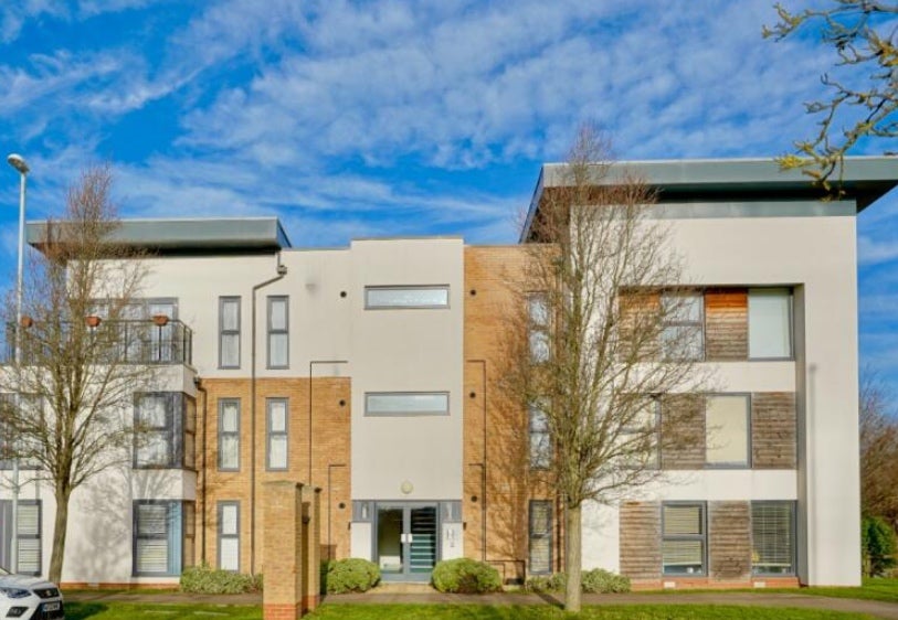 Flat Summers Hill Drive in South Cambridgeshire