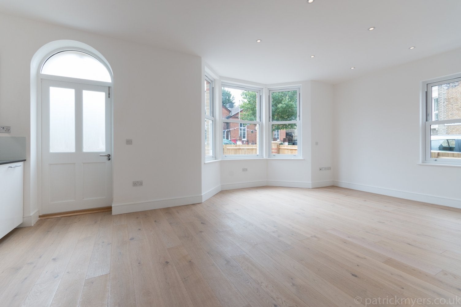 Flat Zenoria Street in Greater London