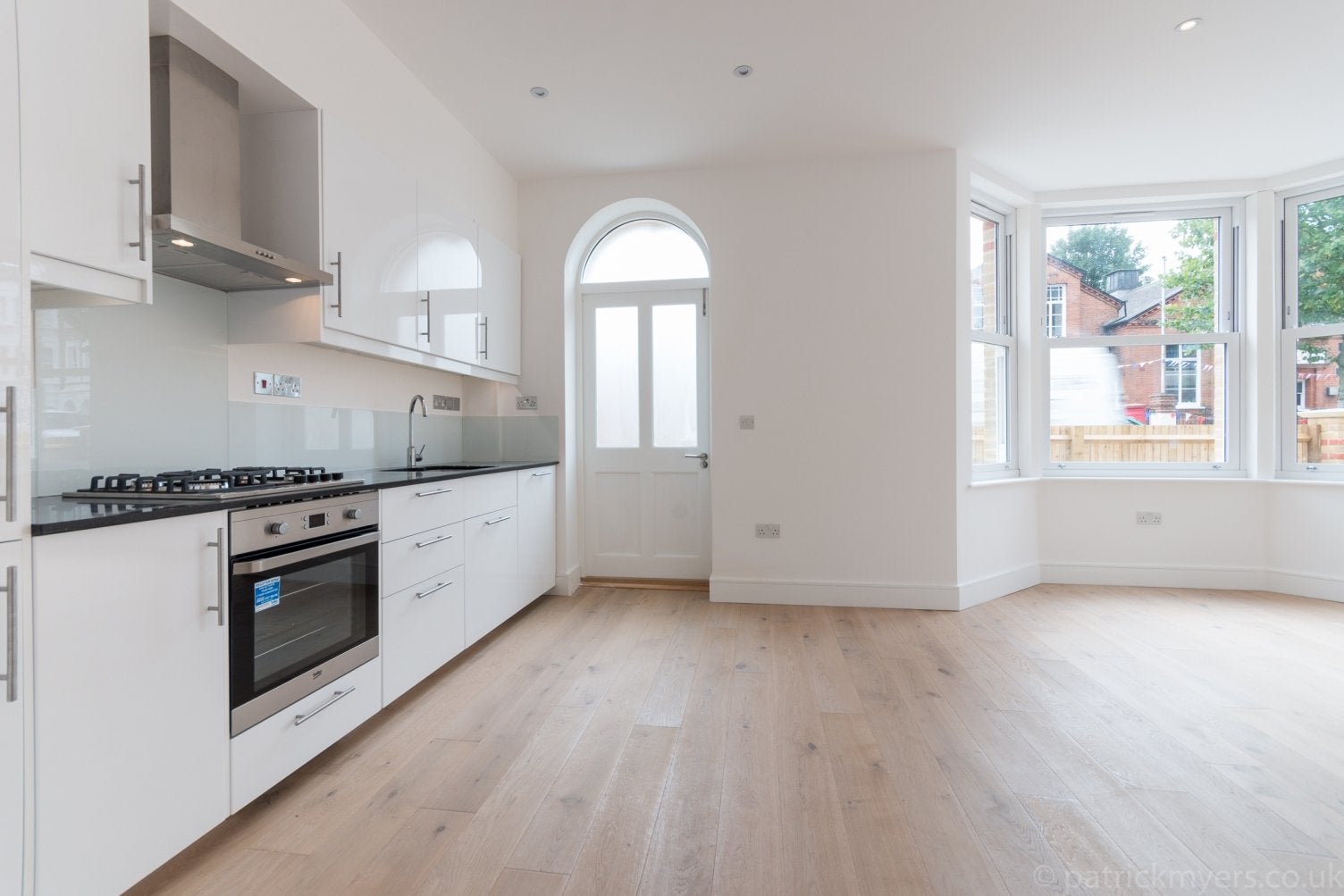Flat Zenoria Street in Greater London