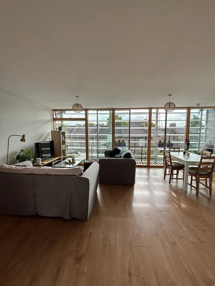 Flat Wansey Street in Greater London