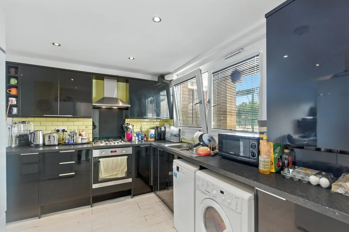 Flat Bullards Place in Greater London