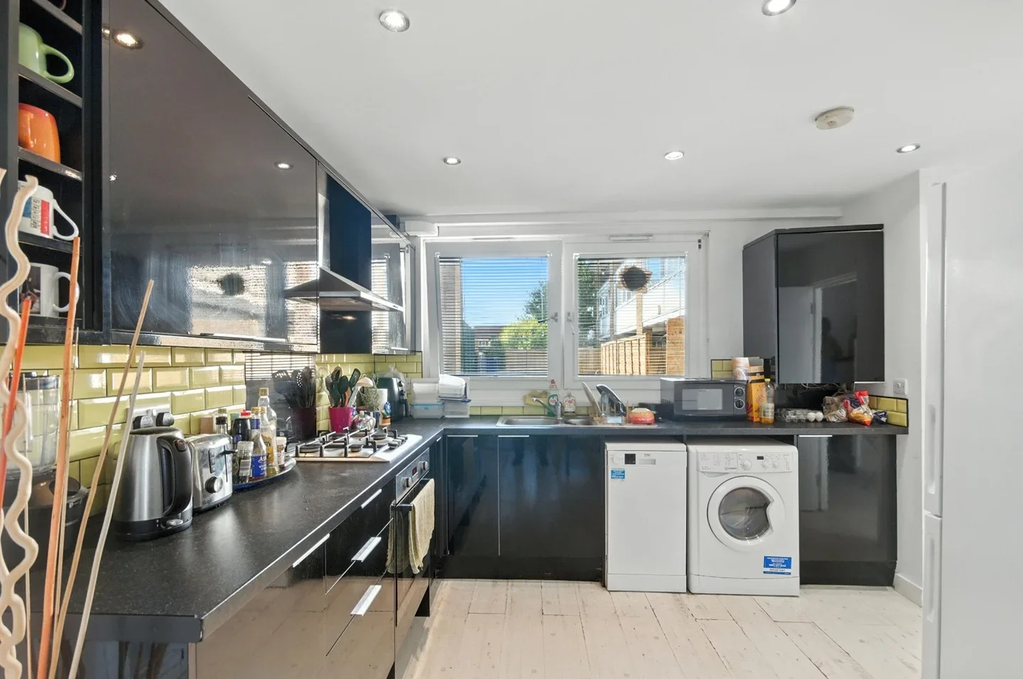 Flat Bullards Place in Greater London