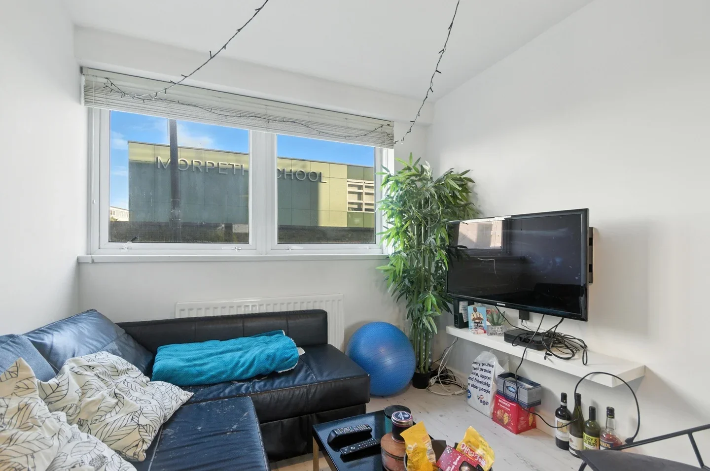 Flat Bullards Place in Greater London