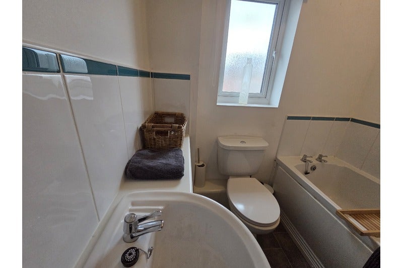 House Griffen Close in Bridgwater