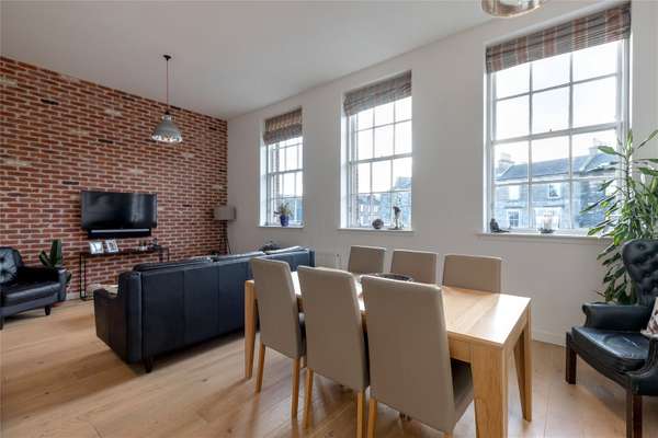 Flat Duncan Place in City of Edinburgh