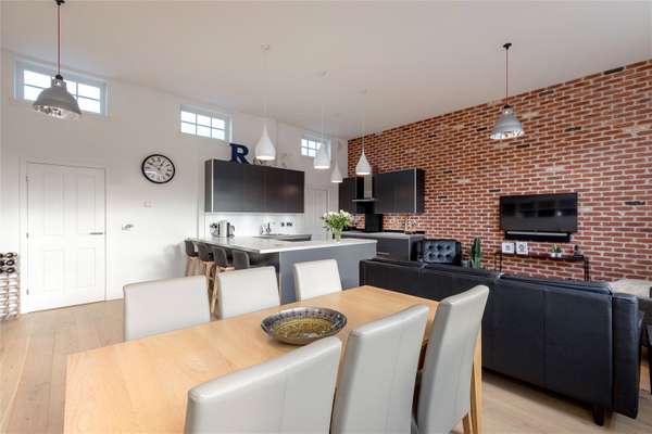 Flat Duncan Place in City of Edinburgh