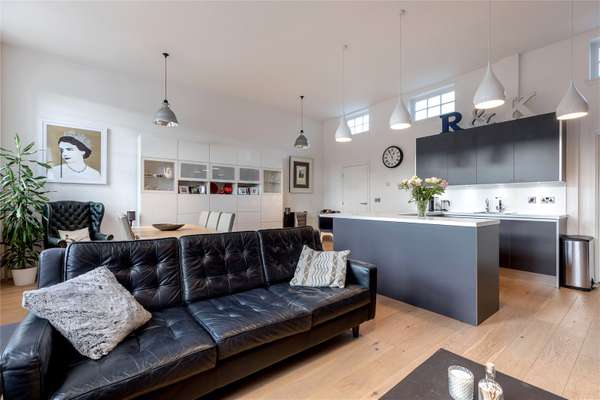 Flat Duncan Place in City of Edinburgh