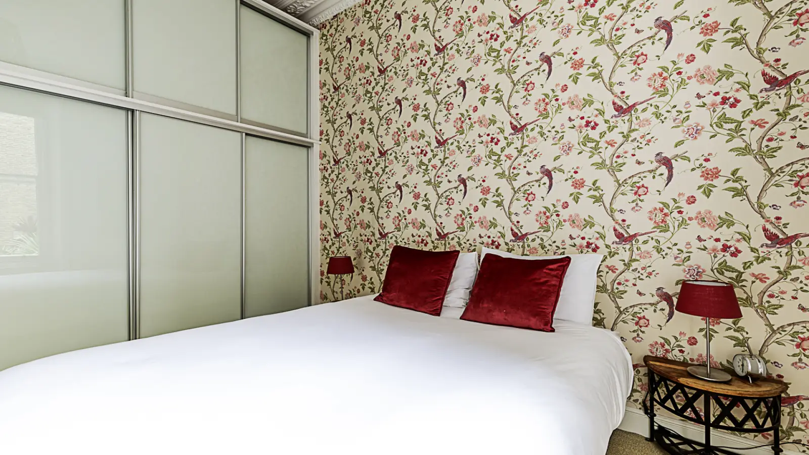 Flat Comeragh Road in Greater London